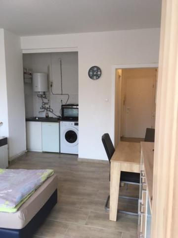 Hannover-Linden, Falkenstr.1 Ap. 1 ภายนอก รูปภาพ