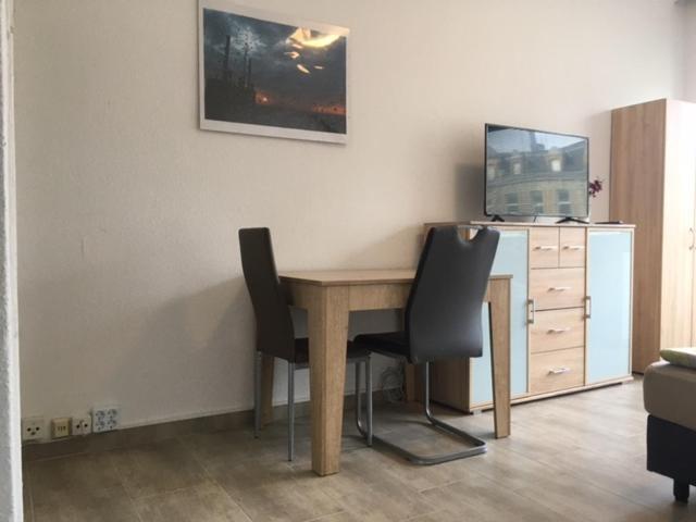 Hannover-Linden, Falkenstr.1 Ap. 1 ภายนอก รูปภาพ